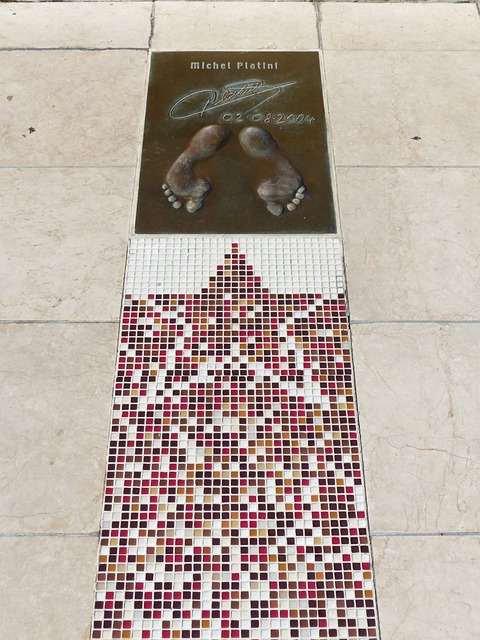 国足有望创 国足有望创