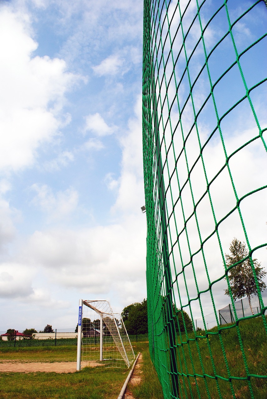 器奈特則是 器奈特則是